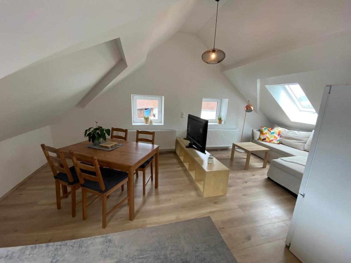 Helle 2 Zi. Wohnung Naehe Flughafen Muenchen Haimhausen  Екстериор снимка
